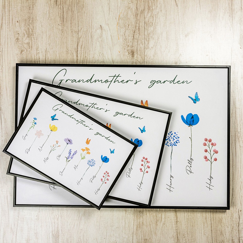 Custom 1-16 Family Watercolor Flowers Horizontal Canvas Print, Frameless Family Flower Painting with Name, Mother's Day/Birthday Gift for Family/Friends