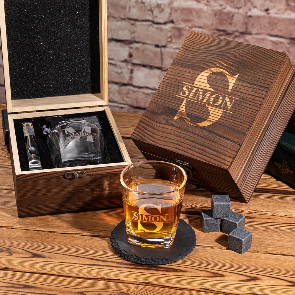 Whiskyglas-Set mit personalisiertem Monogramm und Gravur, Whiskysteine und Holzbox, Alkoholgeschenk, Geburtstags-Hochzeitsgeschenk für Papa/Bräutigam/Whiskyliebhaber