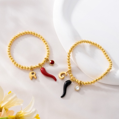 lucky horn charm