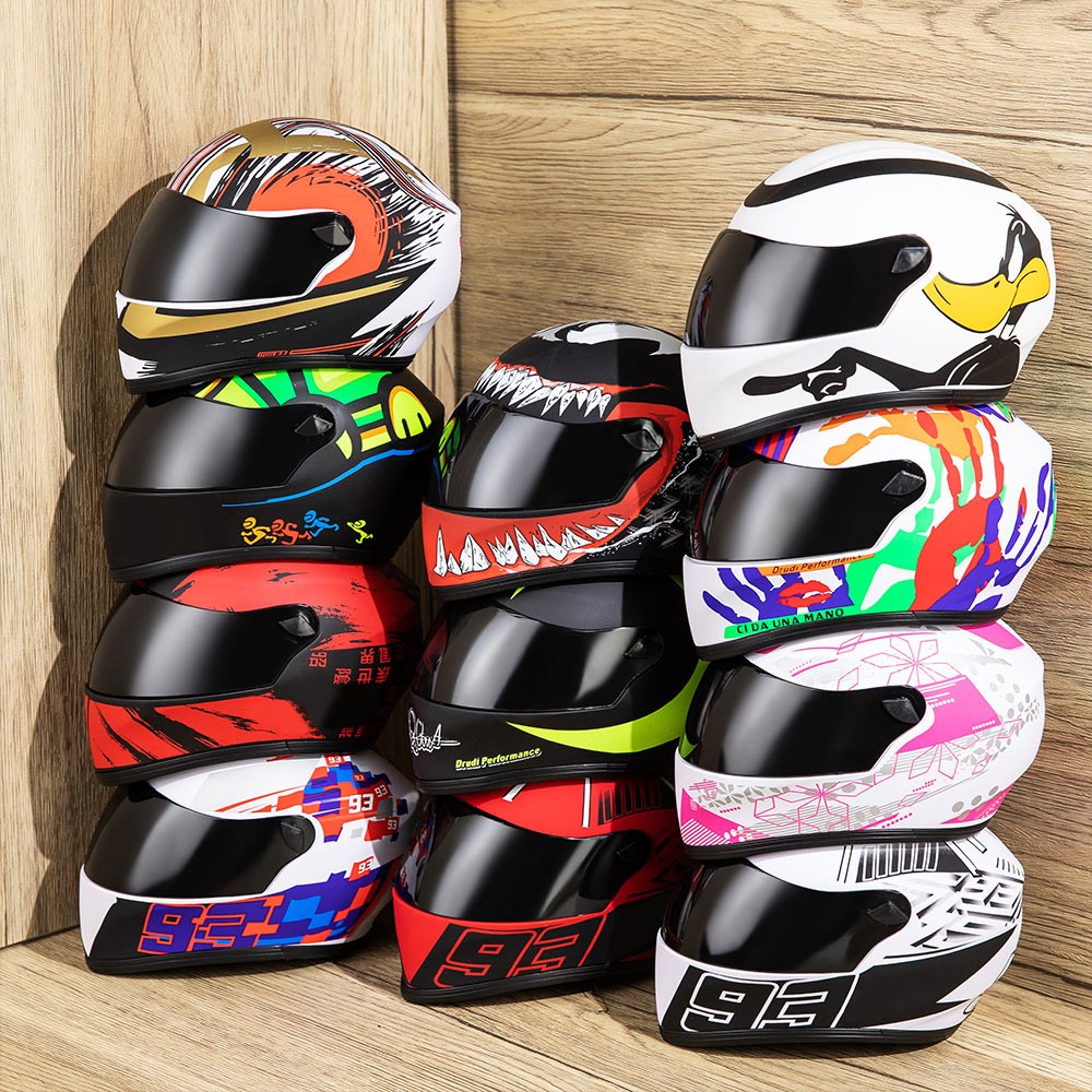 Poupée de jouets d'ours de moto, mini ours de moto avec des jouets de casque, ours de coureur avec le nom personnalisé, cadeau d'ours de tenue de motard de cavalier pour des amis