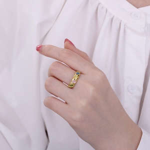 Engraved Twining Ring
