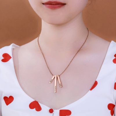 engraved bar necklace with name	