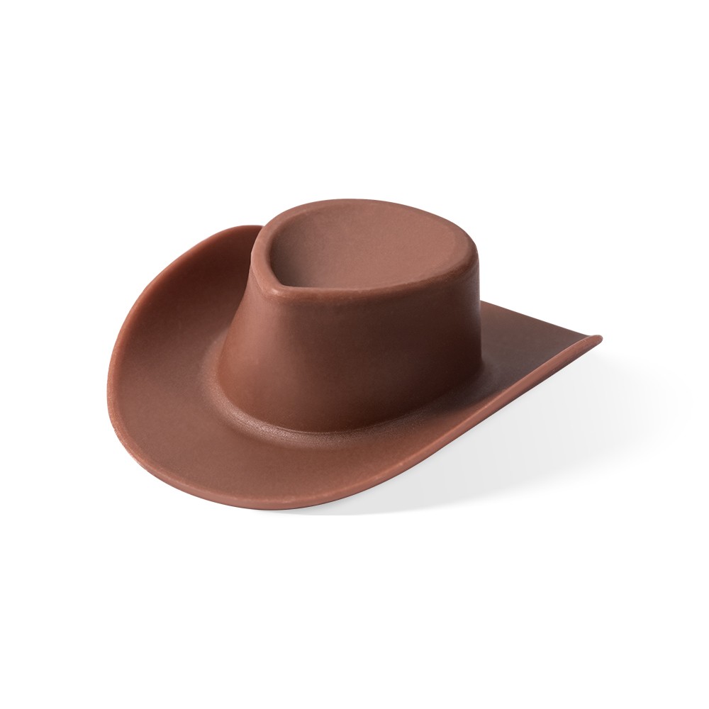 brown hat