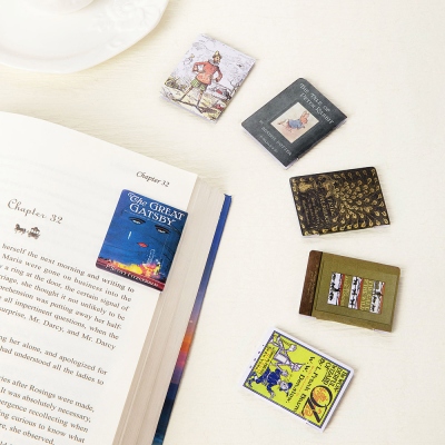 Personalized Favorite Book Magnetic Bookmark with Photo/ISBN Code, Custom Book Shaped Page Marker, Book Accessory, Gift for Book Lovers/Readers