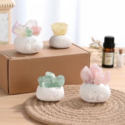 Personalized Healing Crystal Aromatherapy Diffuser Smiley Pot Ornament, Energy Crystal Raw Stone Decor, Birthday Gift for Women/Family/Friends