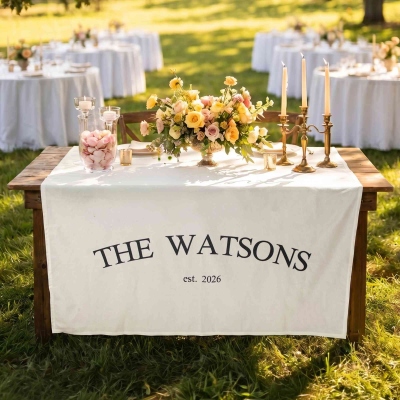 Personalized Name & Date Wedding Table Runner, Minimalist Linen Tablecloth, Home Decor, Bachelorette/Anniversary/Wedding Gift for Newlyweds/Couple