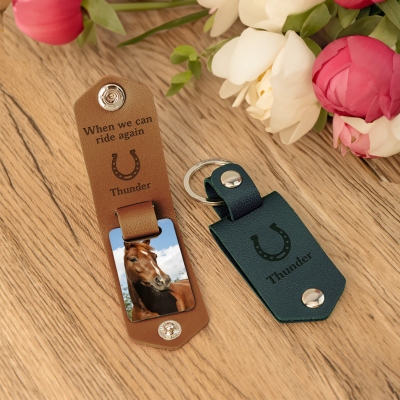 Personalized Photo Horseshoe PU Leather Keychain with Name & Text, Multicolor Equestrian Keyring, Birthday/Anniversary Gift for Horse Lovers/Riders