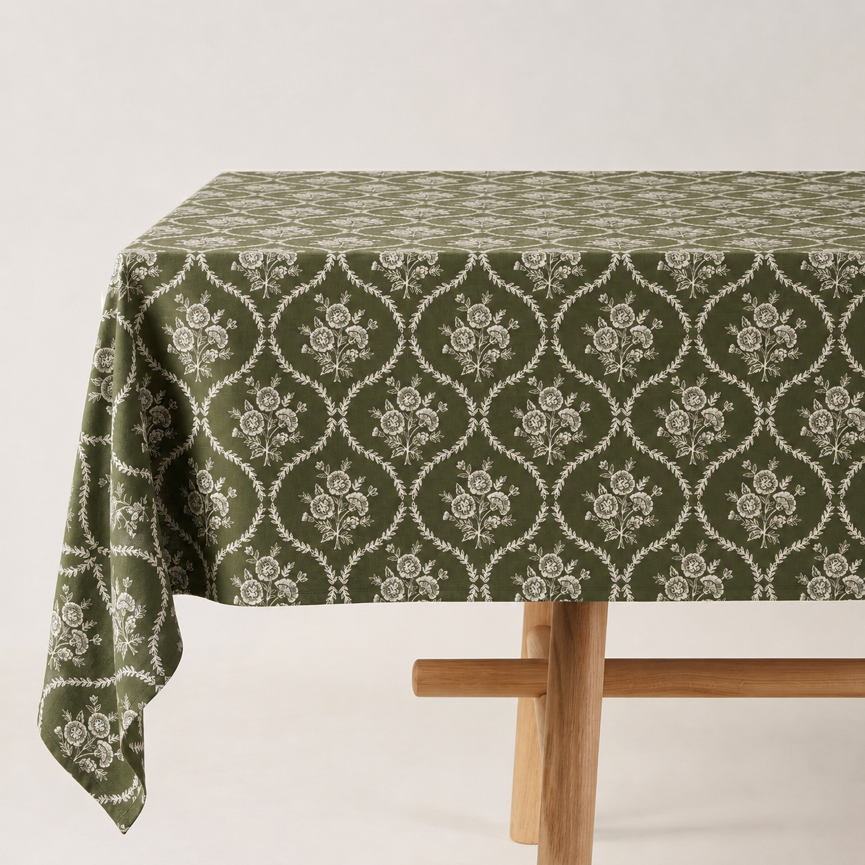 Nappe Sur Mesure VIRELIA, Tissu Coton-Lin Mélangé Imprimé, Motif Fleuri en Treillis Losangé Vintage