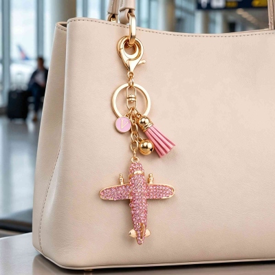 Personalisierter Schlüsselanhänger mit Strasssteinen, Flugzeugmotiv und Quaste, mehrfarbiger Taschenanhänger, Geburtstags-/Weihnachtsgeschenk für Flugbegleiter/Reiseliebhaber