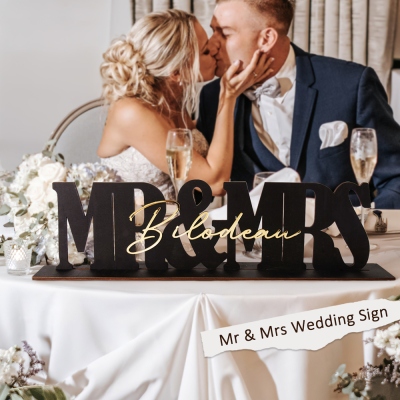 Mr & Mrs Wedding Sign, Wedding Centerpiece Top Table Sign, Wedding Table Decor, Sweetheart Freestanding Letter Sign, Wedding Gift Souvenir