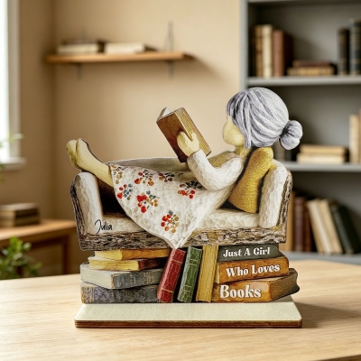 Personalized 3D-Effect Artwork Reading Character on the Book Stack Wooden Ornament with Name, Home Decor, Birthday Gift for Book Lovers/Readers