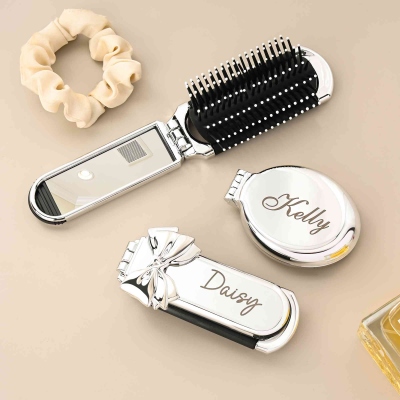 Personalized Name 2-in-1 Portable Folding Mirror Comb, Compact Hair Brush with Mirror, Travel Beauty Accessories, Gift for Her/Women/Bridesmaids