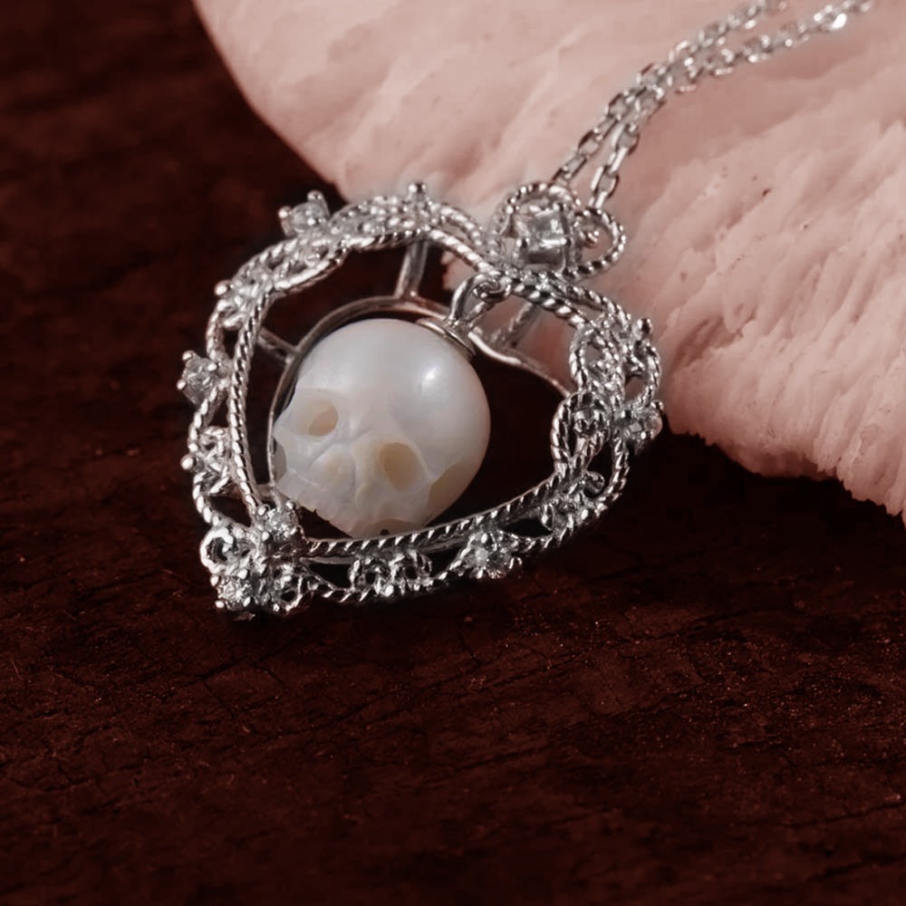 collier tour de cou tête de mort