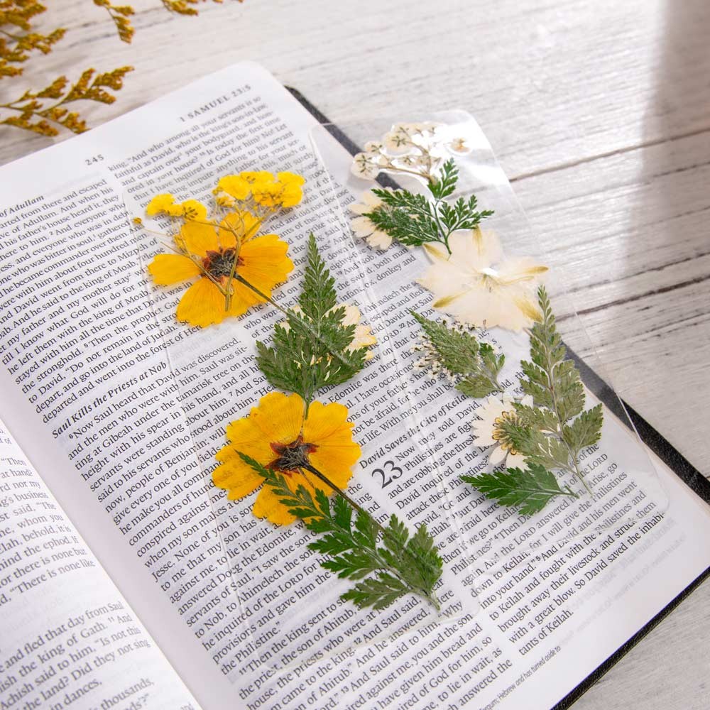 Marcadores de flores coloridas Marcador floral prensado com flores secas reais, Marcador de página estético feito à mão para amigos livreiros