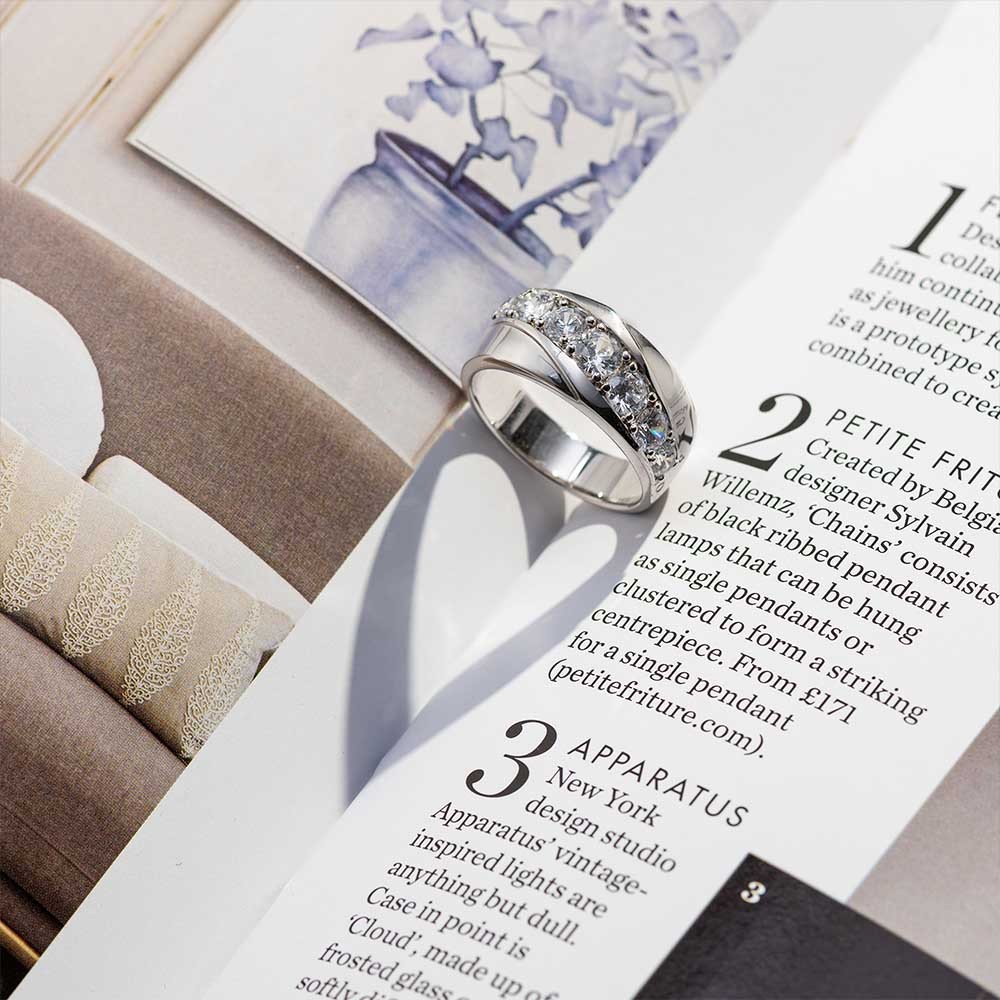 Anel masculino clássico com zircão cúbico embelezado, anel cintilante, banda de eternidade masculina para noivado/anel de casamento