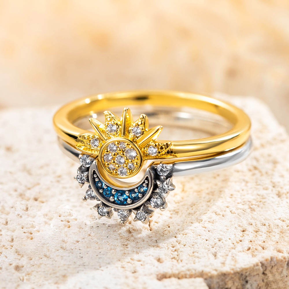 Bague de lune scintillante bleue céleste et bague de soleil scintillante dorée, bagues de couple ensemble de 2, bijoux en argent sterling 925, cadeau pour couple/jeunes mariés