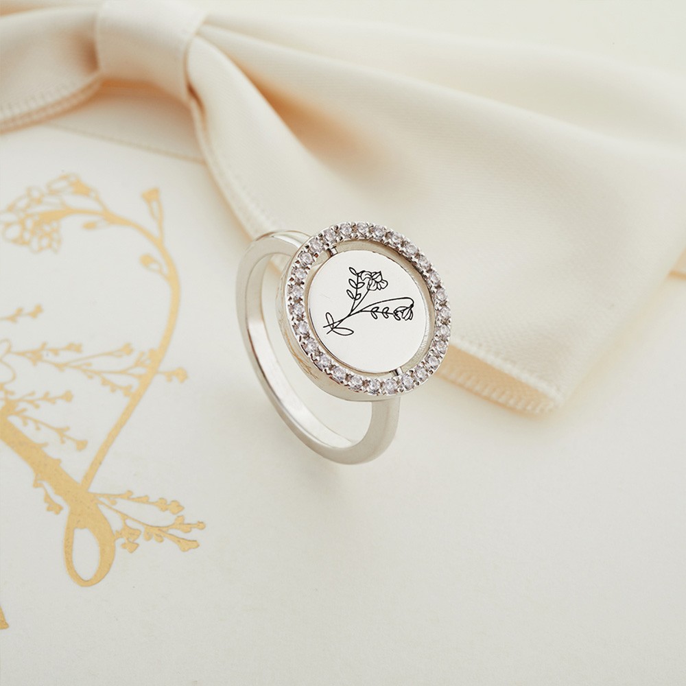 Personalized Birth Flower Ring, Custom Combined Floral Ring, Small Disc Ring, Family Jewelry, Birthday/Christmas Gifts, Gift for Mom/Grandmom/Her