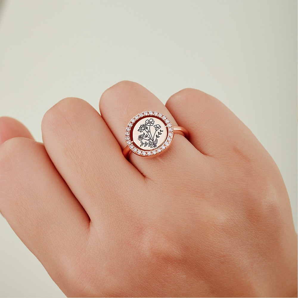 Personalized Birth Flower Ring, Custom Combined Floral Ring, Small Disc Ring, Family Jewelry, Birthday/Christmas Gifts, Gift for Mom/Grandmom/Her