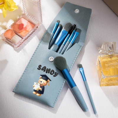 Custom Name Cartoon Graduation Bear Makeup Brush Bag Set, PU Leather Graduation Cosmetic Pouch with 8PCS Brushes, Gift for Graduates/Students