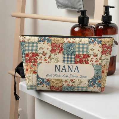 Personalized Names Grandma Floral Quilting Patchwork Travel Makeup Bag, Waterproof Toiletry Pouch, Birthday/Mother’s Day Gift for Grandma