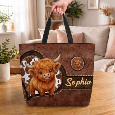 Personalized Heart Highland Cow Tote Bag with Name, Large Capacity Women’s Handbag, Birthday/Anniversary Gift for Her/Mom/Highland Cow Lovers