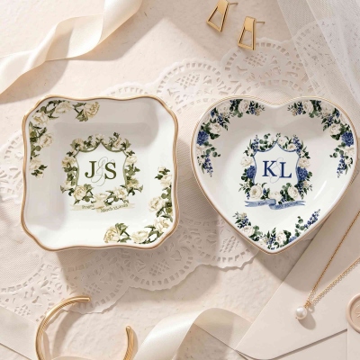 Personalized Monogram Floral Crest Jewelry Dish, Ceramic Trinket Tray, Bridal Shower Favor, Anniversary/Engagement/Wedding Gift for Her/Couple