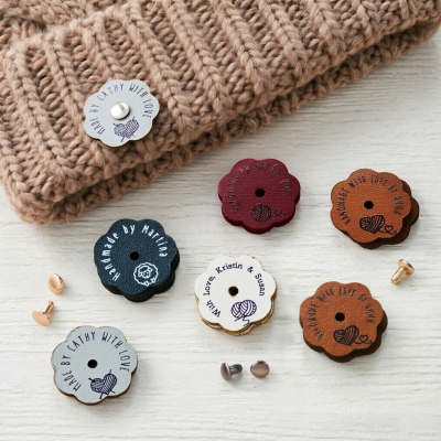 (Set of 10pcs) Custom Engraved Flower Leather Knitted Tags for Knitting & Crochet, DIY Sewing Labels, Birthday Gifts for Sewing Lovers/Knitters