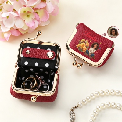 Personalized Birth Flower Cartoon Character Photo Portable PU Leather Mini Jewelry Case with Kiss Lock and Name, Daily Use, Birthday Gift for Women