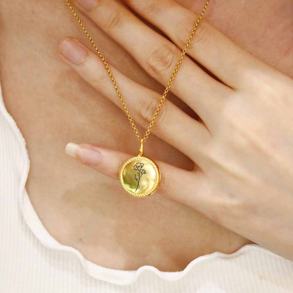 Personalized Birth Flower Photo Locket Necklace Memorial Birthflower Round Pendant Necklace Gift for Woman/Mom/Lover/Her