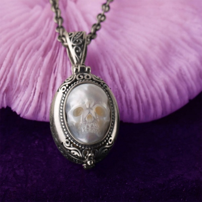 Custom Photo Vintage Gothic Pearl Skull Necklace, Sterling Silver 925/Brass Carved Pearl Skeleton Pendant Locket, Retro Gothic Jewelry for Women
