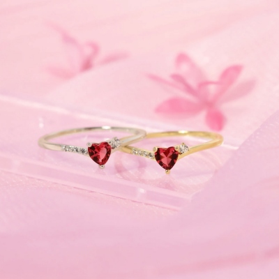 Bague coeur en pierre rouge, bague en forme de coeur délicat pour femme, bague empilable, bague d'amour, cadeau de Noël/Saint Valentin pour femme/petite amie/meilleure amie