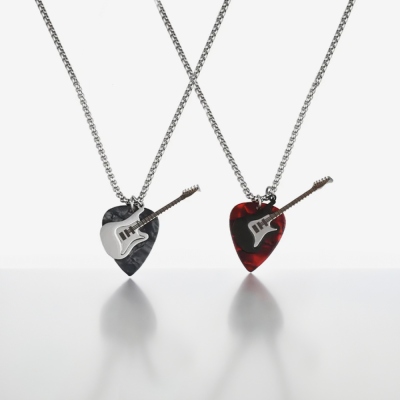 Collier de médiator de guitare personnalisé avec message, collier pendentif de guitare, bijoux de guitare rock, accessoires de musique, cadeau pour les mélomanes/guitaristes