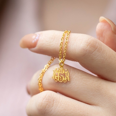 Personalized Dainty Monogram Necklace, Custom Tiny Initials Dangle Silver Necklace, Women's Jewelry, Mother's Day/Birthday/Gift for Mom/Wife/Family