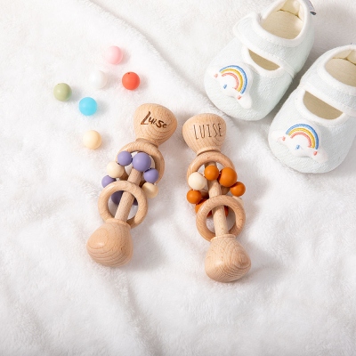 Personalized Name Rattle for Newborns and Babies, Custom Wooden Baby Rattle with Engraving, Baby Shower/Birthday Gift for Babies/Newborns