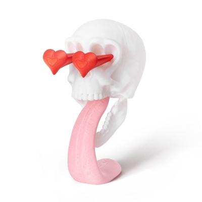 3D Printed Multicolor Realistic Skull in Love, Weird Skeleton Love, Skull Artwork, Gothic Home Decor, Fun Gift Idea, Valentine's Day for Couple