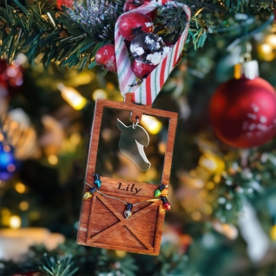 Personalized Horse Face in Stable Christmas Ornament with Name and Lights, Custom Horse Facial Marking Ornament, Christmas Gift for Horse Lover Equestrians