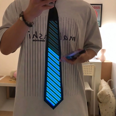 LED Light Up Tie – Sound Activated Glowing Necktie for Men, Funny Novelty Party Costume Accessory, Colorful Stage Performance Prop, Creative Gift for Boyfriend