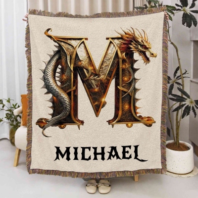 Personalisierte Drachen-Alphabet-Decke mit Namen und Quasten, weiche Flanelldecke für Bett und Sofa, Geburtstags-/Jubiläumsgeschenk für ihn/Kinder/Fantasy-Fans