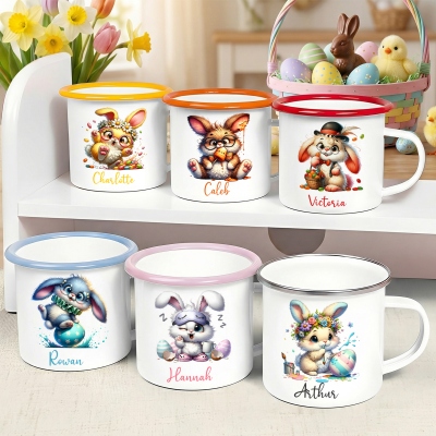 Personalisierte Emaille-Tasse mit witzigem Hasenmotiv und Namen, 350 ml Becher mit Henkel, Campingbecher aus Zinn, Gastgeschenk für Ostern, Ostergeschenk für Kinder/Jungen/Mädchen