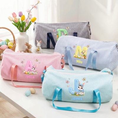 Personalisierte Mini-Reisetasche aus Seersucker mit Namens-, Blumen-, Hasen- und flauschigem Alphabet-Design, Kinder-Reisetasche, Geburtstags-/Ostergeschenk für Kinder/Jugendliche