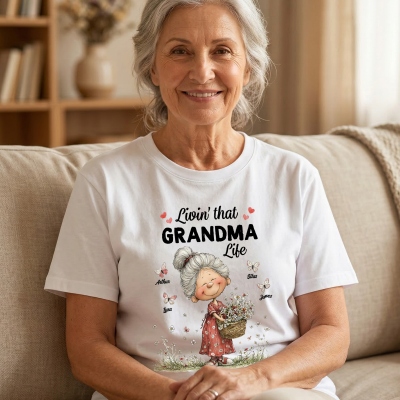 Personalized Floral Butterflies Livin’ That Grandma Life T-shirt with Kids’ Names, Cotton Crewneck T-shirt, Birthday/Mother’s Day Gift for Grandma