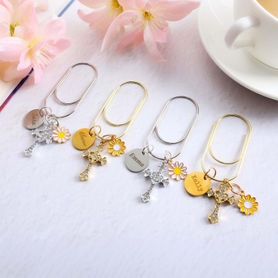 Personalized Engraved Name Mini Paper Clip with Cross and Daisy Charm, Elegant Metal Bookmark, Christian Planner Accessory, Gift for Her/Book Lovers