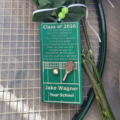 Personlig graverad namnbricka för tennis, hängande träprydnad för tennisklubb, minnessak till examenstudenter, present till gymnasieelever/utexaminerade/tennisälskare