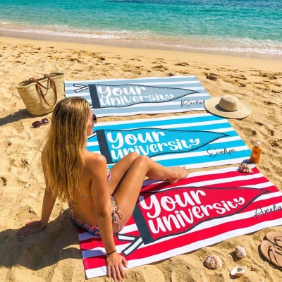Personlig strandhandduk med namn, snabbtorkande mikrofiberhandduk, examenspresent, examenspresent till familj/vänner