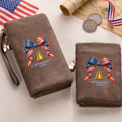 Custom Name 250th USA Anniversary Tri-Fold Wallet, Vintage Leather Wallet Card Phone Holder with Wristlet, Independence Day Gift for Americans/Her
