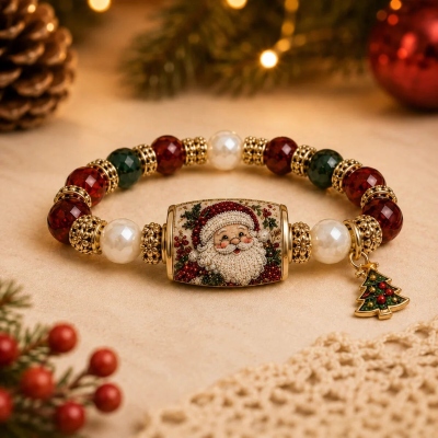 Christmas Magic Edition Beaded Charm Bracelet with Gift Box, Santa, Stocking, Reindeer & Christmas Tree Festive Jewelry, Holiday Gift for Women/Her