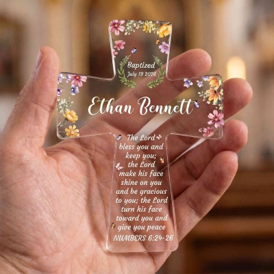 Personalisierte Acrylplakette mit Bibelvers, Blumen, Schmetterling und Kreuz, Name und Datum, katholische Schreibtischdekoration, Taufgeschenk für Babys/Kinder