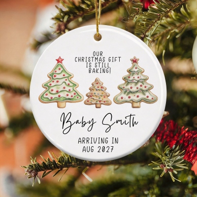 Custom Name & Date Pregnancy Announcement Christmas Tree Cookie Family Ceramic Ornament, Baby Reveal Holiday Decor, Christmas Gift for New Parents