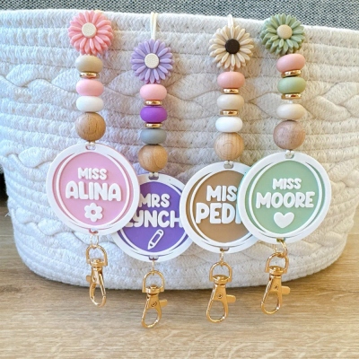Personalized Daisy Beaded Teacher Lanyard with Name, Acrylic Badge Reel Lanyard with Beads, Birthday/Appreciation Gift for Women/Teachers/Educators
