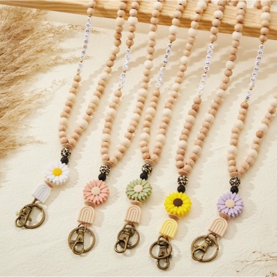 Custom Daisy Wooden Beaded Teacher Lanyard with Name, Boho Vintage Floral ID Holder Lanyard, Birthday/Appreciation Gift for Women/Teachers/Educators